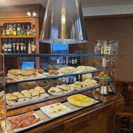 La Colina Hotel กิฮอน ภายนอก รูปภาพ